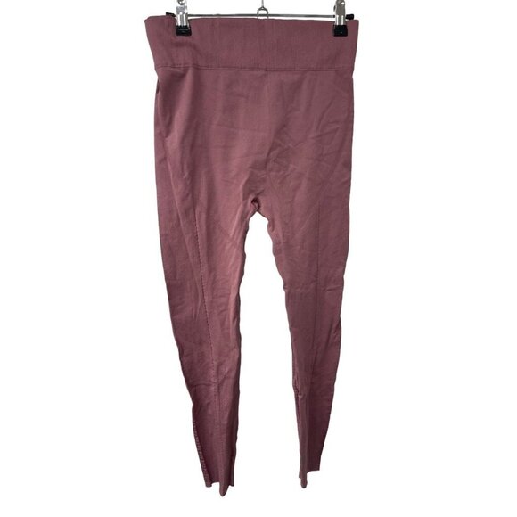 Fabletics High-Waisted Sculptknit Openwork 7/8 in Charisma Medium - Picture 4 of 5